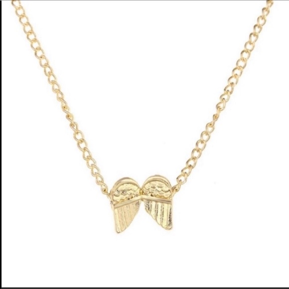Guardian angel gold wing necklace on a gift card - Picture 2 of 2
